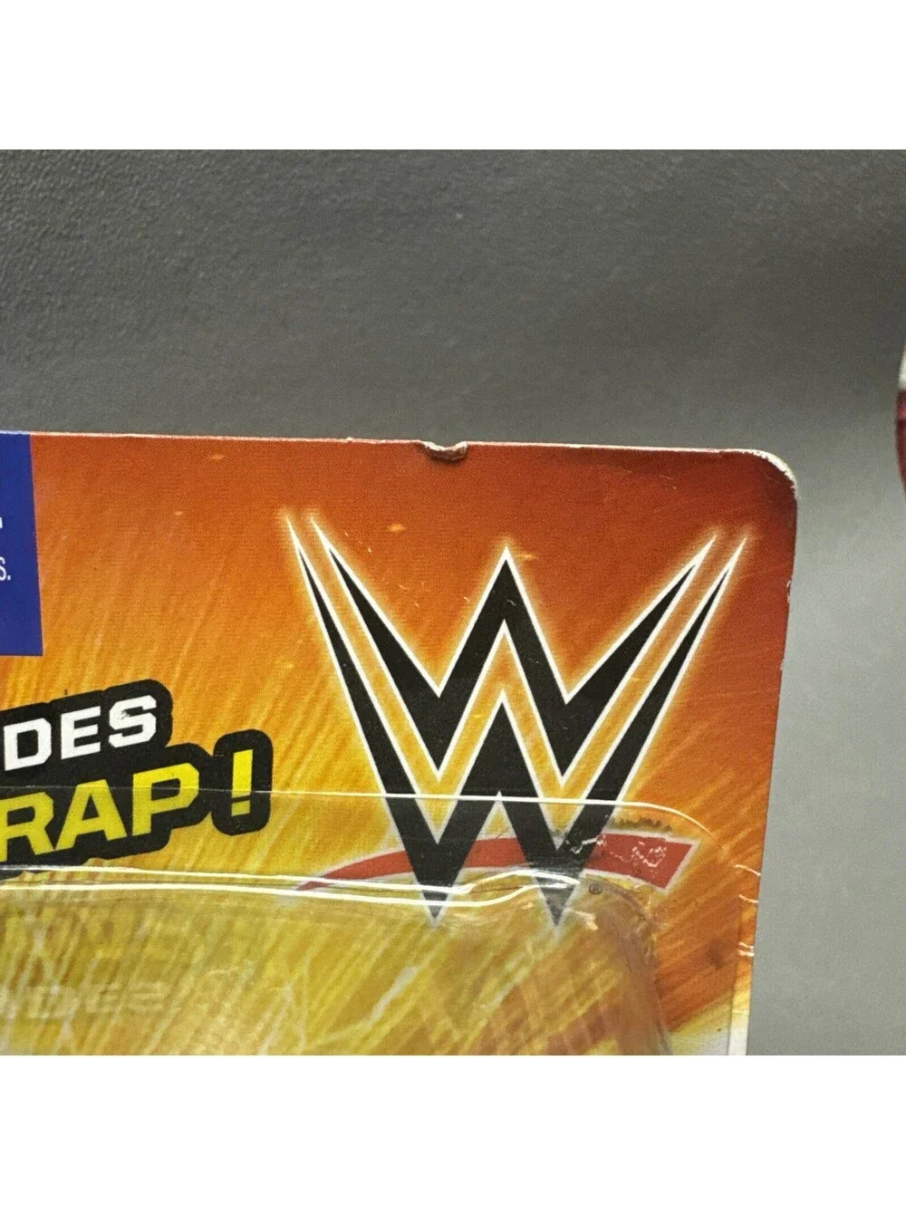 2014 WWE Battle Pack Shawn Michaels & Undertaker Mattel Action Figure Bent Card